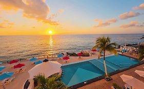 Coral Princess Hotel & Dive Resort